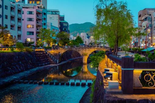 【長崎】眼鏡橋のライトアップ 【長崎】眼鏡橋のライトアップ 眼鏡橋,長崎,港町の写真素材