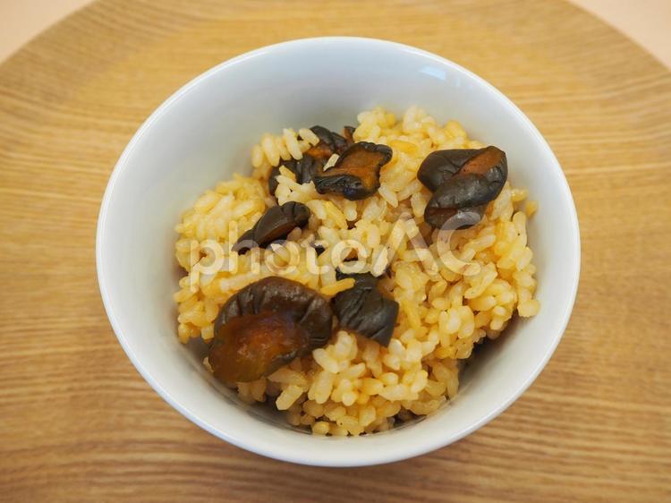 胡瓜の漬物の炊き込みごはん・家庭料理 きゅうりの漬物,炊き込みごはん,家庭料理の写真素材