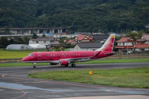 雨の余韻漂う出雲の空 雨の余韻漂う出雲の空 飛行機,航空機,旅客機の写真素材