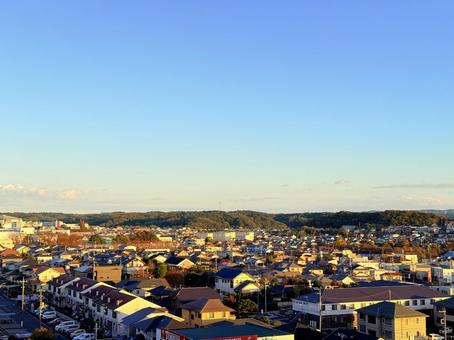 夕焼けの空 夕焼け,空,町並みの写真素材