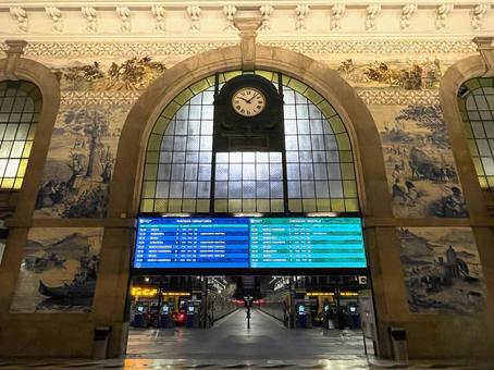 サン・ベント駅改札口(ポルト) サン・ベント駅改札口(ポルト) ポルト,ポルトガル,サン・ベント駅の写真素材