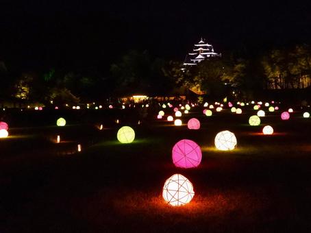 ライトアップした岡山後楽園〜岡山城を臨む ライトアップした岡山後楽園〜岡山城を臨むの写真