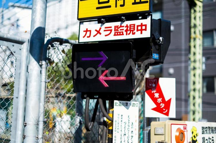京急本線北品川駅の踏切 踏切,線路,ふみきりの写真素材