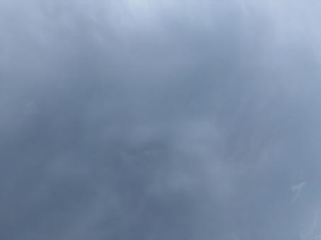 怪しい曇り空 怪しい曇り空の写真