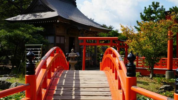 高山稲荷神社の橋 高山稲荷神社,神社,神道の写真素材