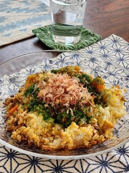 納豆チャーハン（ランチョンマット）２ ランチョンマット,納豆チャーハン,ガラス皿の写真素材