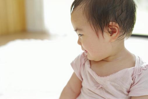 無邪気に笑う赤ちゃんポートレート 無邪気に笑う赤ちゃんポートレートの写真