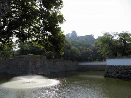 丸亀城 水堀 天守 丸亀城 水堀 天守 丸亀城,現存天守,高石垣の写真素材