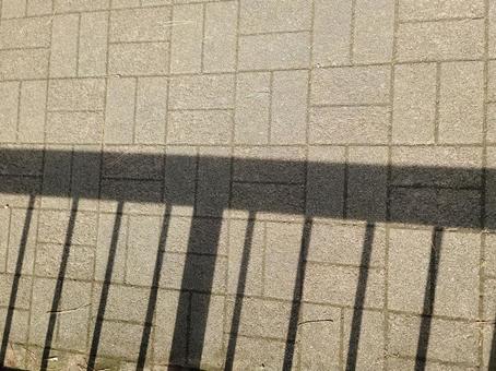 地面 レンガ ブロック タイル 影 かげの写真