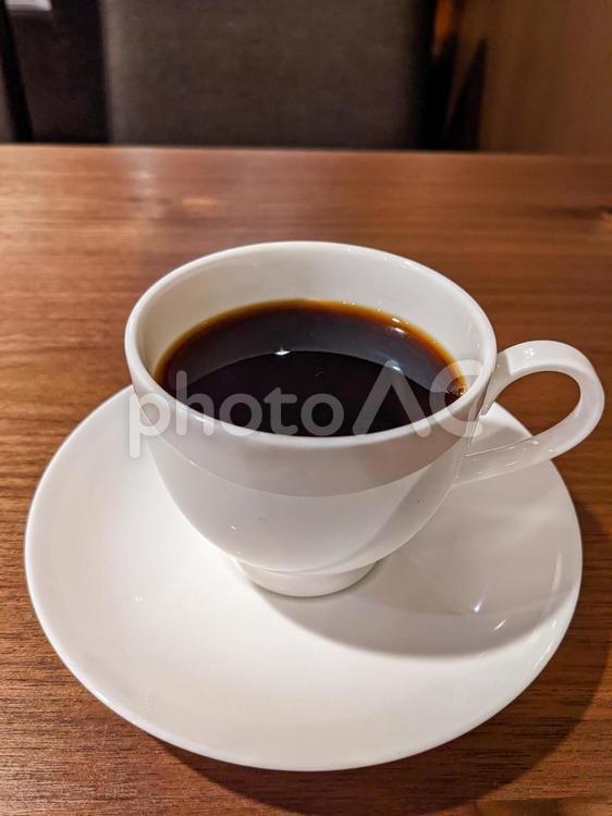 コーヒーのアップ（縦） コーヒー,珈琲,ホットコーヒーの写真素材