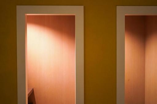 照らされた壁のニッチ 照らされた壁のニッチ ニッチ,壁,ライトの写真素材