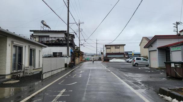 雨の日の路地 雨の日の路地 雨,田舎,空の写真素材