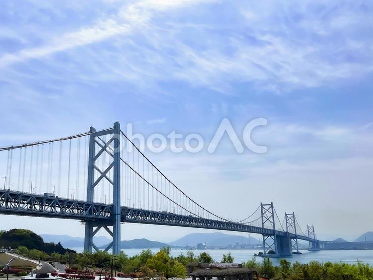 本州と四国を繋ぐ瀬戸大橋 瀬戸大橋,瀬戸内海,高速道路の写真素材