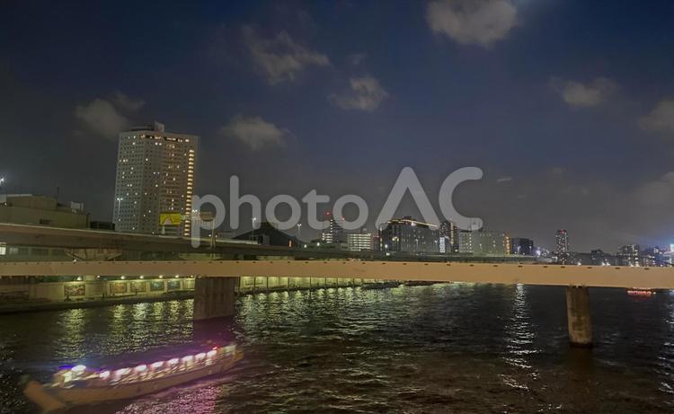 隅田川　夜景　屋形船 隅田川,夜景,屋形船の写真素材