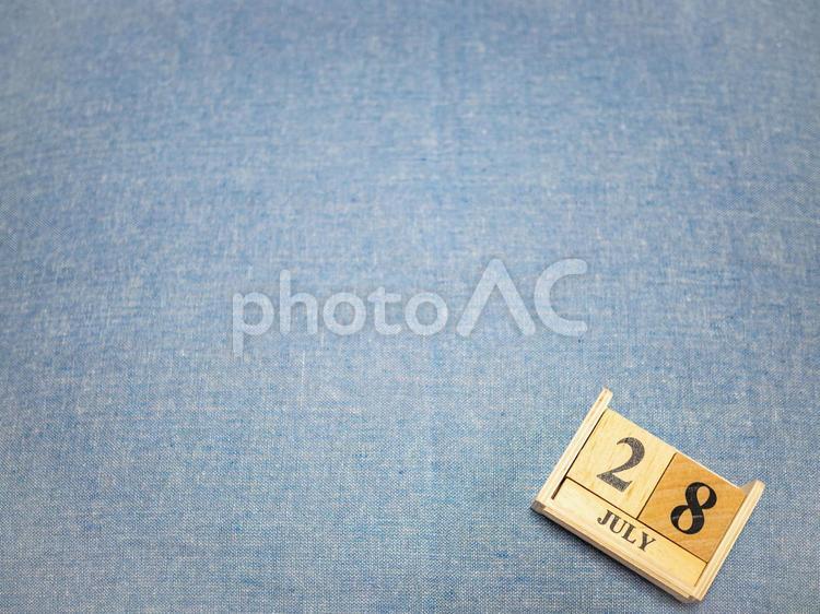 素材（日付7月28日） 水色,7月28日,日付の写真素材