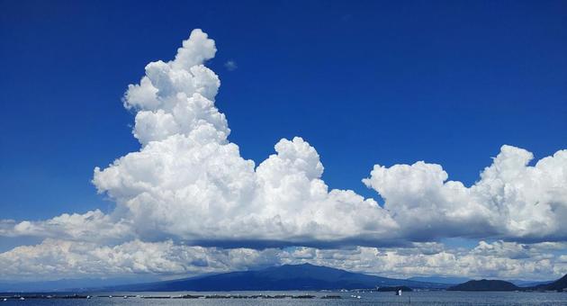 夏の入道雲 雲,入道雲,夏の写真素材