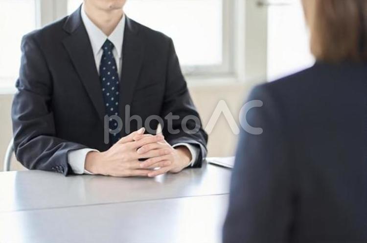 社員の面談をする管理職の男性 面談,面接,管理職の写真素材