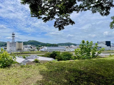 小峰城跡から望む真夏の白河市街地 小峰城跡から望む真夏の白河市街地 白河市,地方都市,都市の写真素材