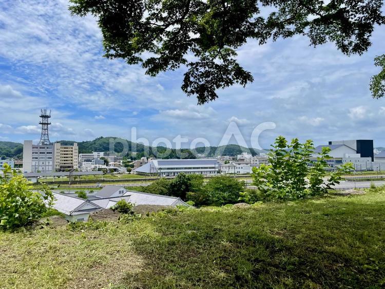 小峰城跡から望む真夏の白河市街地 白河市,地方都市,都市の写真素材