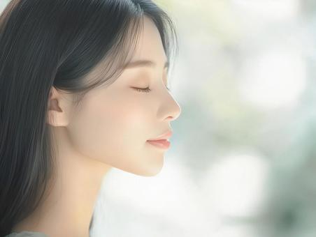 若い女性の横顔ポートレートの写真