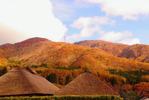 福島の秋 秋,大内宿,茅葺きの写真素材