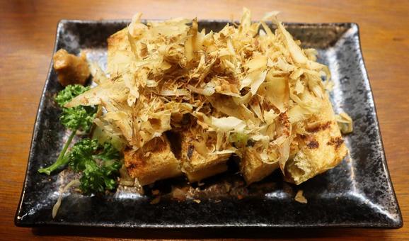 新潟県栃尾名物・栃尾の厚揚げ 厚揚げ,栃尾,豆腐の写真素材