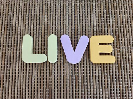 英語表記のLIVE 英語表記のLIVE live,ライブ,文字の写真素材