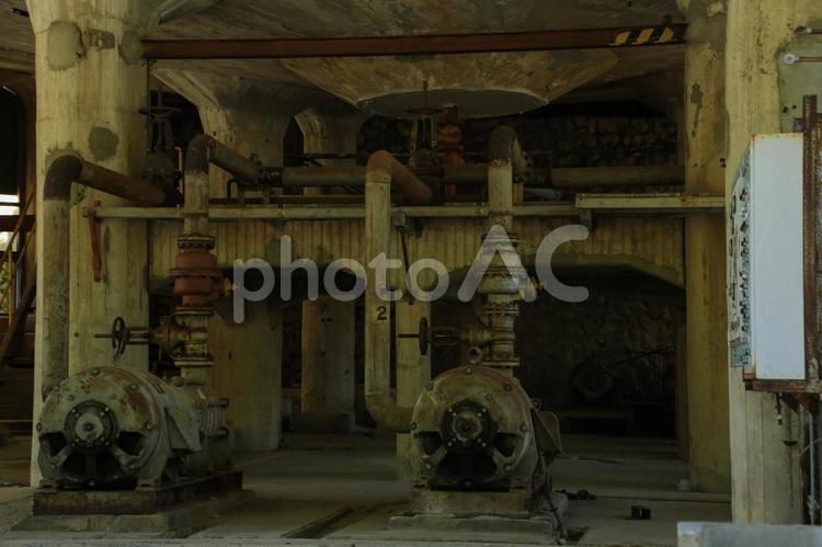 兵庫県　神子畑選鉱場　シックナー内の機械 シックナー跡,シックナー,建物の写真素材