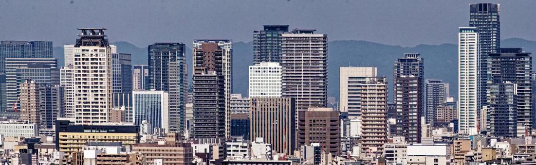 都会の街並みイメージ素材 大阪,ビル群,ビルの写真素材