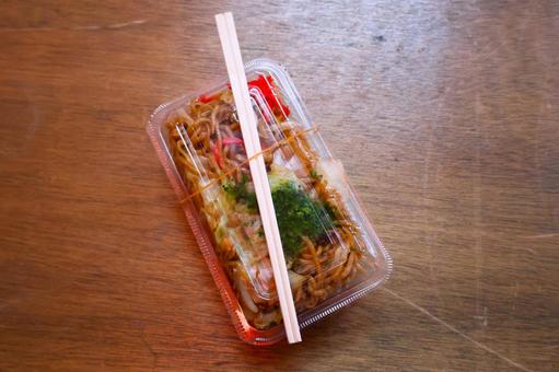 夏祭りの屋台の「美味しそうな焼きそば」 夏祭りの屋台の「美味しそうな焼きそば」 焼きそば,食べ物,夏祭りの写真素材