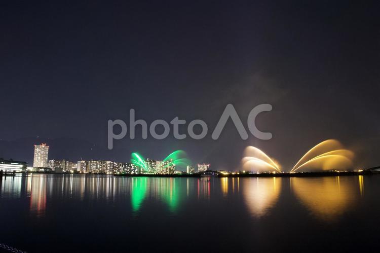滋賀県の夜景と花噴水 夜景,夜,背景の写真素材