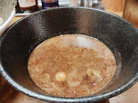 つけ麺のスープの写真