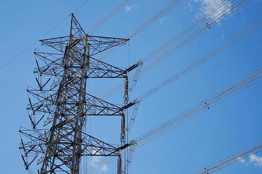 爽やかな水色の空と鉄塔 鉄塔,空,電柱の写真素材