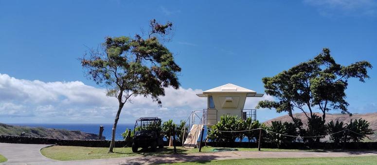 海岸沿いの監視所 海岸沿いの監視所 ハワイ,海,監視所の写真素材