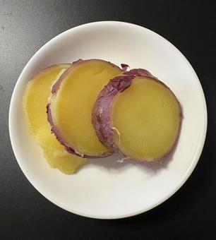 R7.11.14　輪切り薩摩芋紅はるか カット薩摩芋,薩摩芋紅はるか,輪切り薩摩芋紅の写真素材