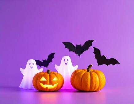 暗闇に浮ぶハロウィンナイトのシンボルたち 暗闇に浮ぶハロウィンナイトのシンボルたちの写真