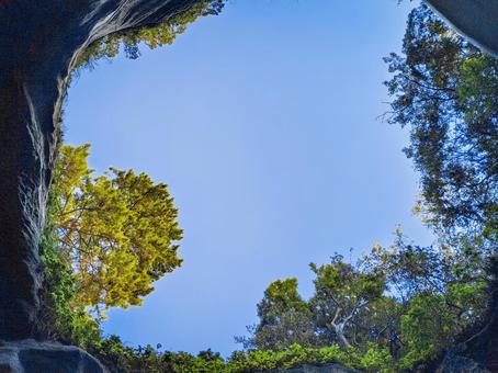 堂ヶ島マリン 遊覧船から天窓洞を見上げる 天窓洞,堂ヶ島,名所の写真素材