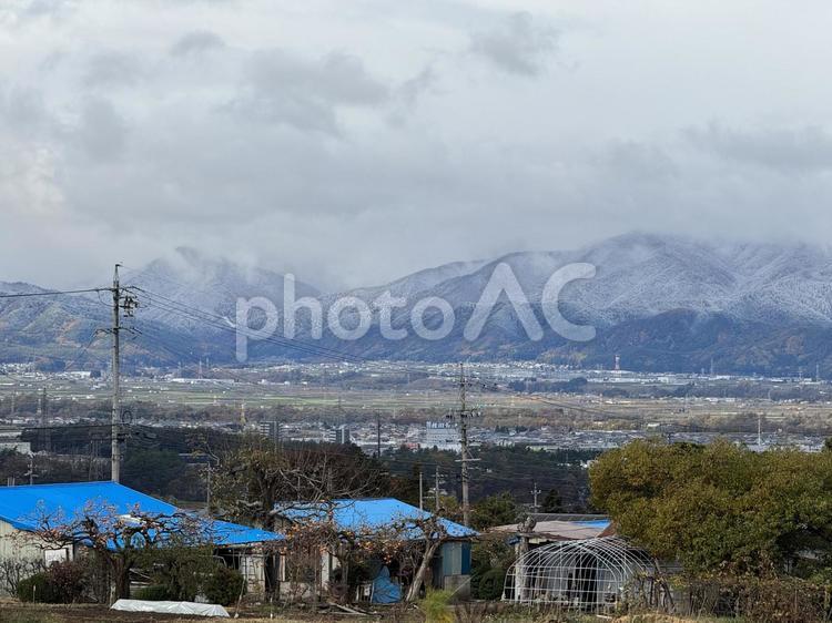 晩秋の塩尻市街（遠景） 晩秋,秋,風景の写真素材