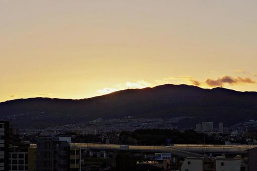 残照と街並み 残照と街並み 残照,たそがれ,夕闇の写真素材