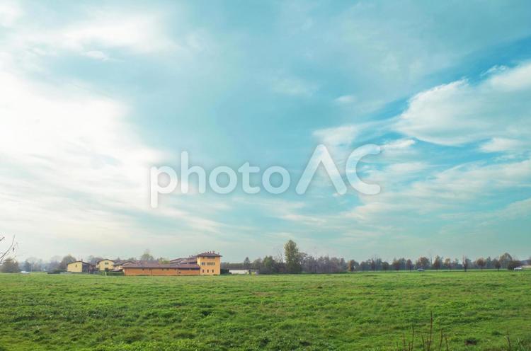 北イタリアの農村地帯　田園風景 牧歌的 田園風景,牧歌的,北イタリアの写真素材