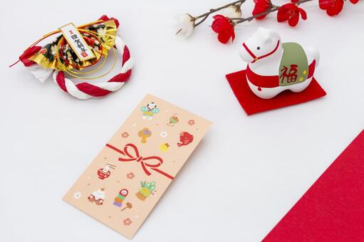 干支の馬の置物とお年玉袋。新年 お正月,新年,お年玉の写真素材