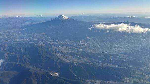 飛行機から見る富士山 富士山,富士山周遊フライト,富士山観光の写真素材