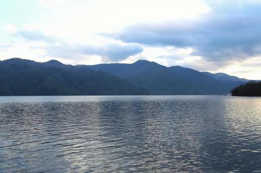 中禅寺湖風景3(栃木県日光市にて) 中禅寺湖風景3(栃木県日光市にて) 中禅寺湖,奥日光,日光国立公園の写真素材