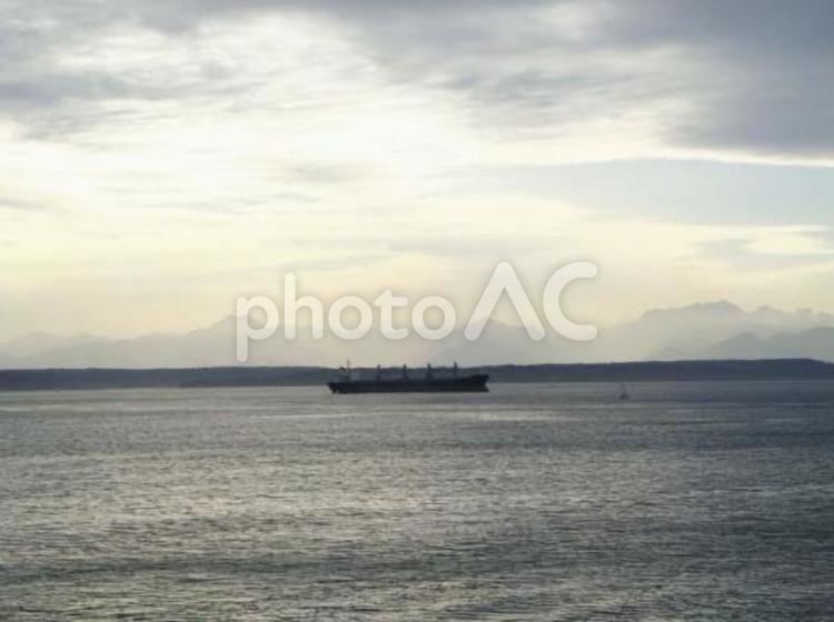 シアトルの海 海,貨物船,船の写真素材