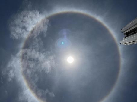 Sun halo  太陽,サンハロー,sunの写真素材