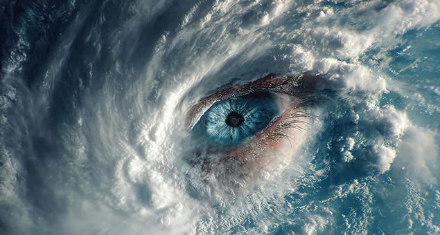 上空から捉えられたハリケーンの壮大な渦 上空から捉えられたハリケーンの壮大な渦の写真