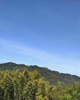 青空と山の風景 青空と山の風景の写真