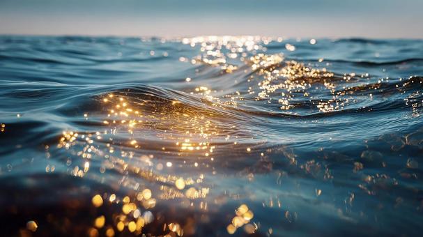 静かに広がる青い海と光の道 静かに広がる青い海と光の道の写真