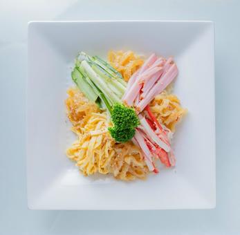 冷やし中華始めました 冷やし中華始めました 冷やし中華,夏,麺類の写真素材