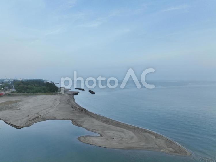 富山県の富山湾の綺麗な海　ドローン空撮 富山県,富山湾,海の写真素材